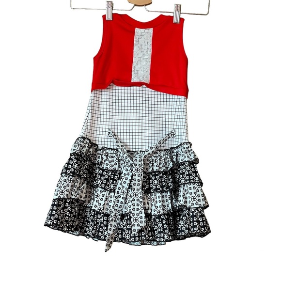 NWOT 2/3 Year Old Girls Black, White, and Red Colour Dress With Frills - Picture 2 of 16